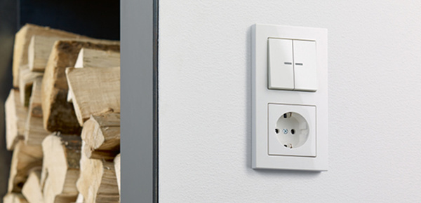 JUNG KNX Taster F 10 bei Wylezol Christian in Rosenheim