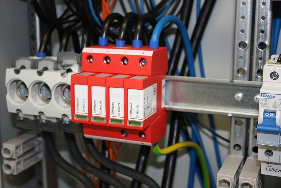 U berspannungsschutz bei Christian Wylezol Elektroinstallation in Rosenheim